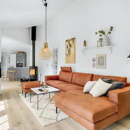 펜션 Cozy Home In Blavand With Sauna